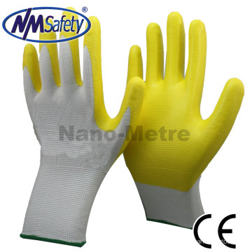 NMSAFETY guantes de trabajo de seguridad baratos amarillo nitrilo con muestra gratis